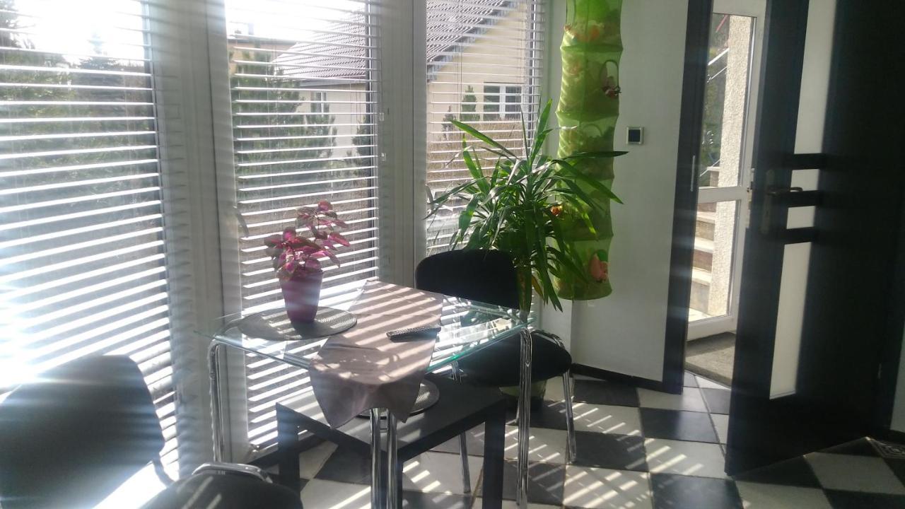 Max Apartment ชุโคโว ภายนอก รูปภาพ
